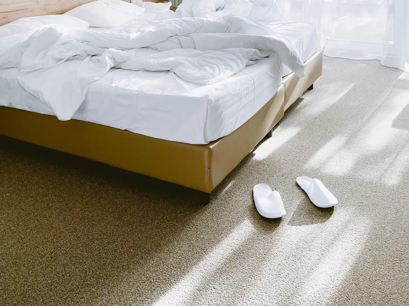 Premium white hotel duvet cover and 300TC bed linen